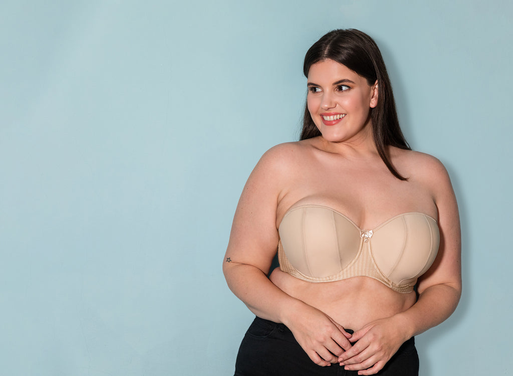 Personal Stylist Says Most Women Wear The Wrong Size Bra (& How To Find The  Right Fit) 