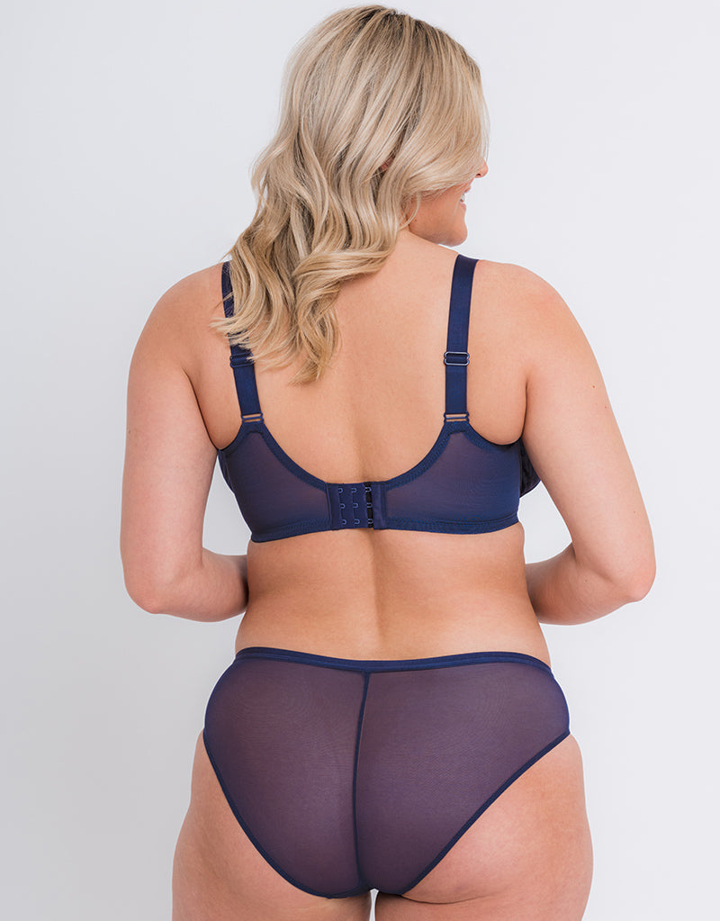 Curvy Kate - Looking for a comfortable and encapsulating bra? 🙌 WonderFull  Vibe ticks all those boxes and is the PERFECT everyday wear! Stop  struggling with uncomfortable bra's! 🔎 WonderFull Vibe Full